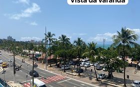 Vista única à BEIRA-MAR na praia de pajuçara - dois quartos- Apto 302